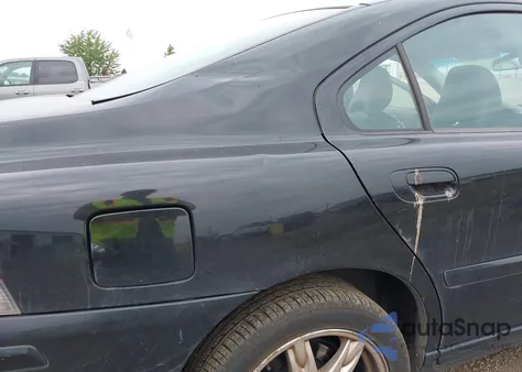 2006 Volvo S60 2.5T из США, поврежденный, VIN 0YV1RH59206250086